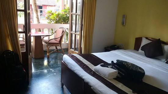 Ave Maria Guest House Candolim Bagian luar foto